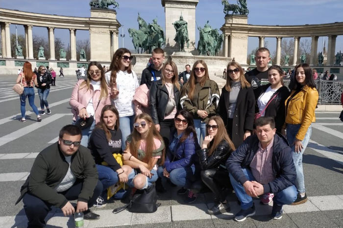 Пізнавати світ подорожуючи: студенти УжНУ провели вікенд у європейських столицях (ФОТО)