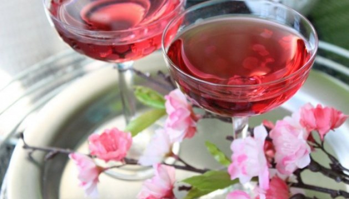 Фестиваль «Sakura Wine!» вже цими вихідними в Ужгороді – на що чекати (ПРОГРАМА)