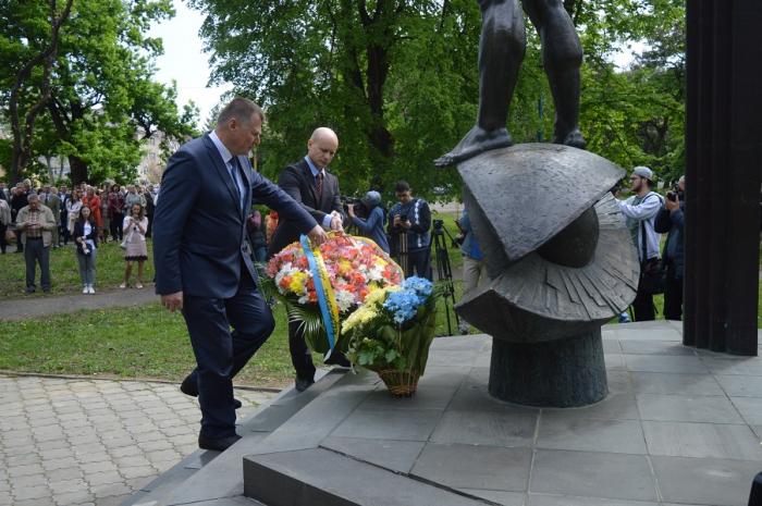 В Ужгороді вшанували подвиг ліквідаторів чорнобильської катастрофи