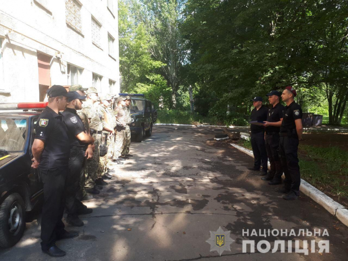 Нагороджено правоохоронців Закарпаття, які беруть участь в бойових діях на сході України
