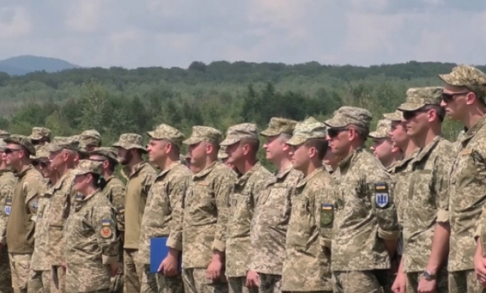 Масштабні навчання на Закарпатті: воїнів 128-ї бригади тренують 40 військових інструкторів із Великобританії