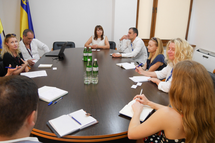 Представники ОБСЄ з'ясовували, як в Ужгороді готуються до парламентських виборів
