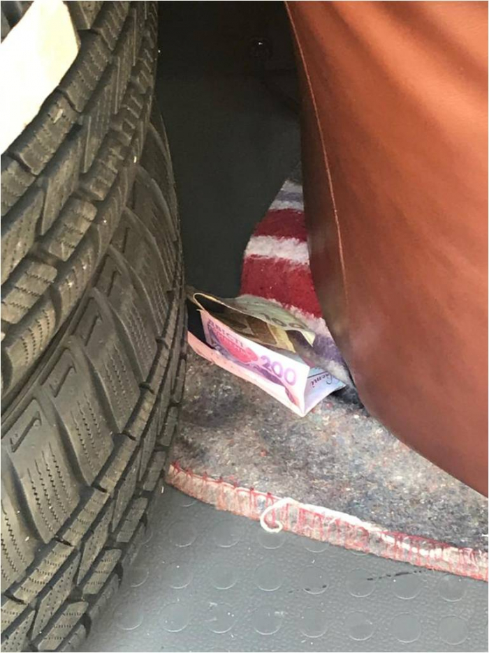 Замало пропонував? На Закарпатті прикордонник відмовився від 300 гривень хабара