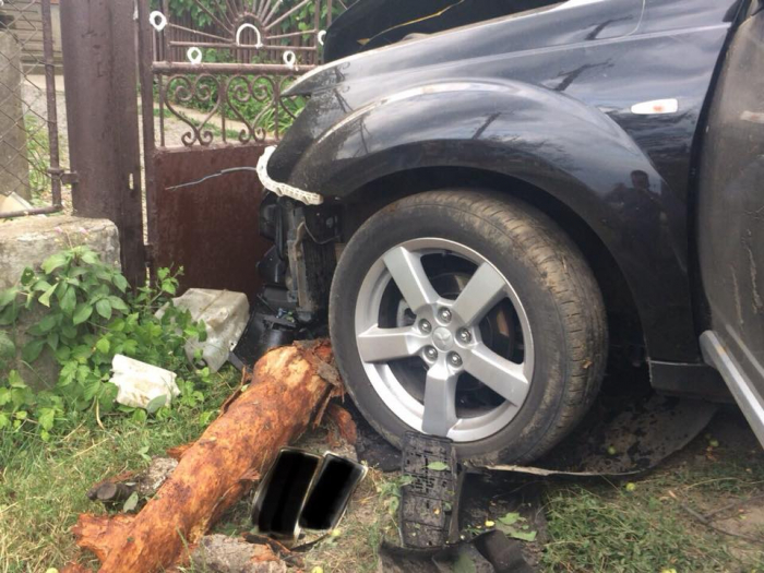 Трагедія на Ужгородщині: водій насмерть збив 11-річну дівчинку, яка гралась на узбіччі