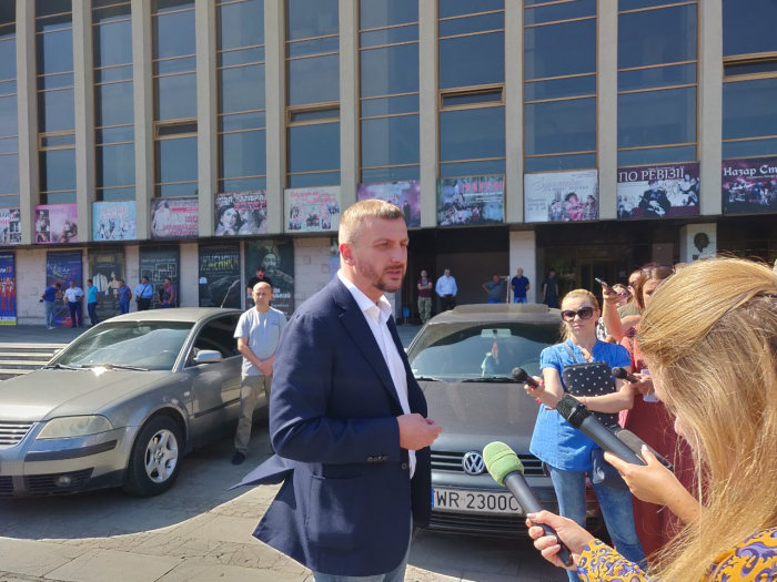 Міністр юстиції в Ужгороді: в ці хвилини відбувається передача автівок у зону ООС