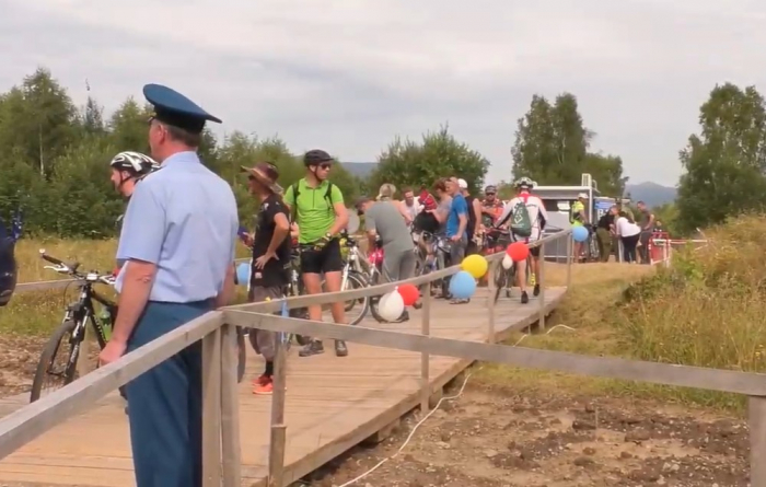 Понад 1000 людей за три доби перетнули українсько-польський кордон із Закарпаття (ВІДЕО)