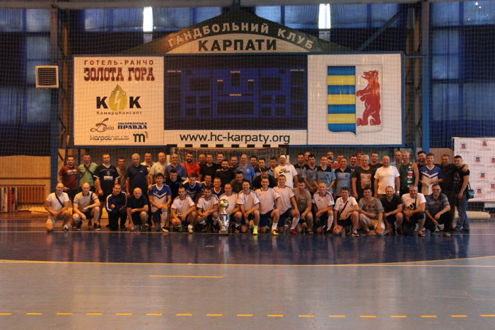 В Ужгороді митники вже третій рік поспіль відзначають День Незалежності футбольним турніром