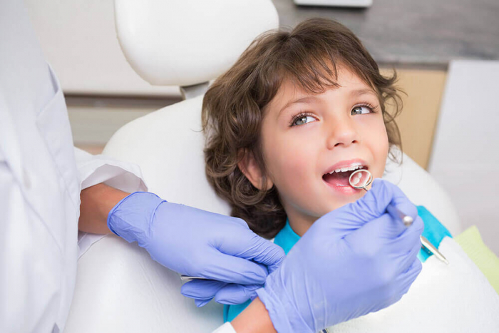 Перший візит до стоматолога: коли та як його правильно організувати – поради лікарки із Закарпаття