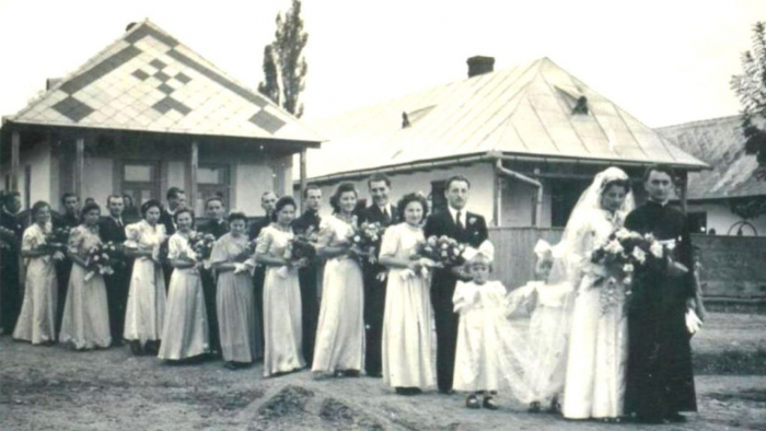 Весільне фото бабусі: красуні закарпатки без фотошопу на початку ХХ століття