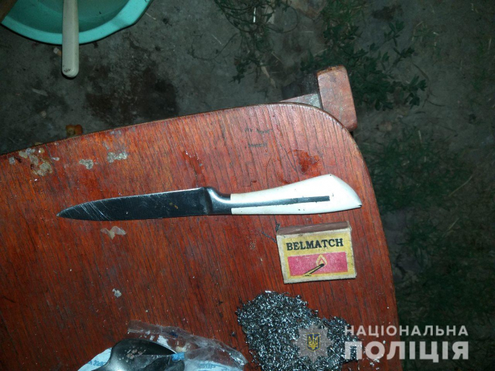 На Берегівщині під час сварки жінка завдала ножове поранення своєму співмешканцю