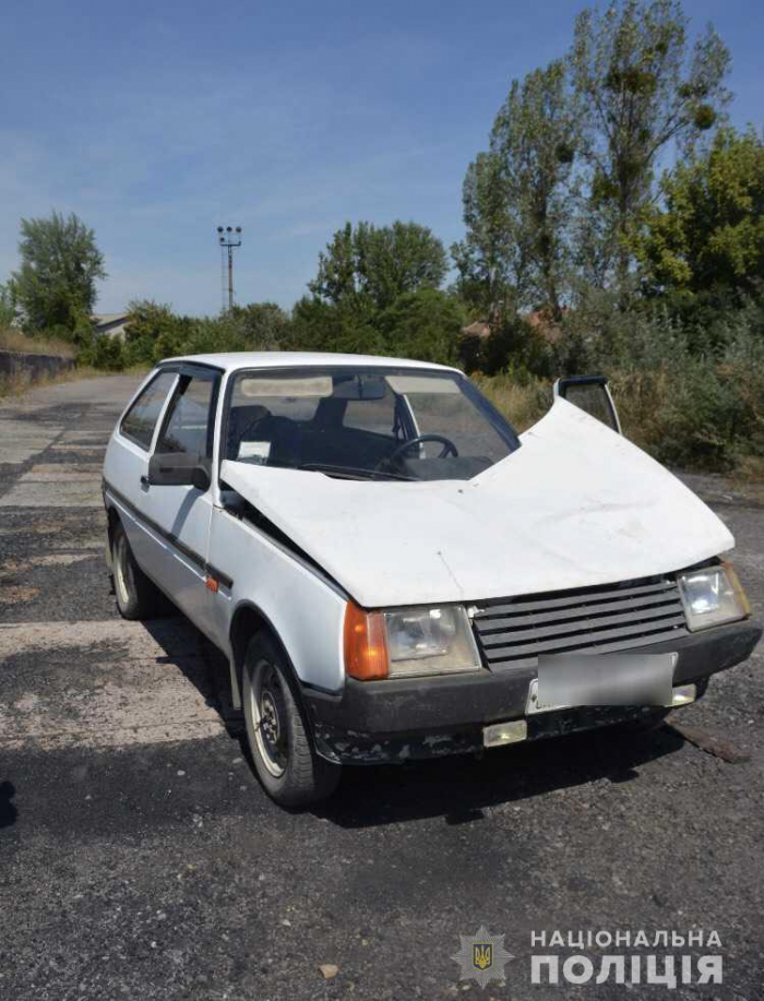 Неповнолітні викрали чужий автомобіль у Берегові – від’їхали недалеко