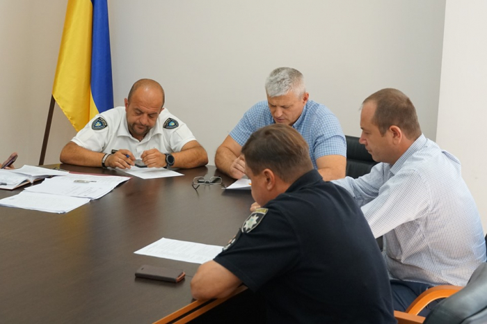 Транспортна комісія в Ужгородській міськраді розглянула понад 20 питань. Що вирішили?