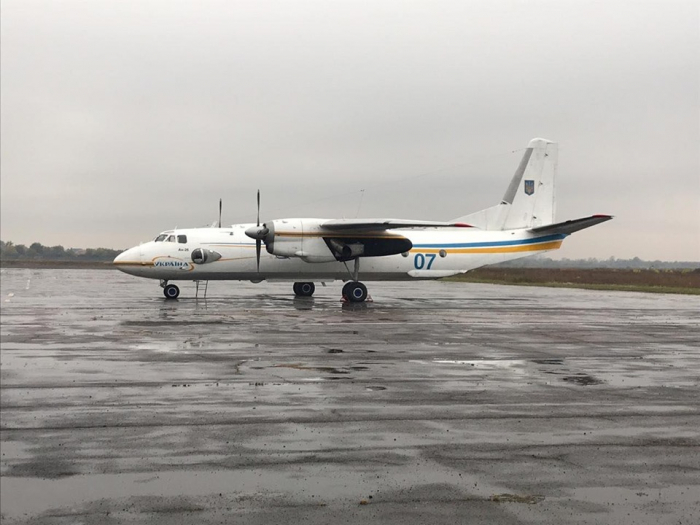 В Ужгород прибув літак з нацгвардійцями, тривають обшуки високопосадовців в Закарпатті – ЗМІ