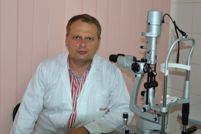 В Ужгороді офтальмолог з Києва виконуватиме безшовне видалення катаракти
