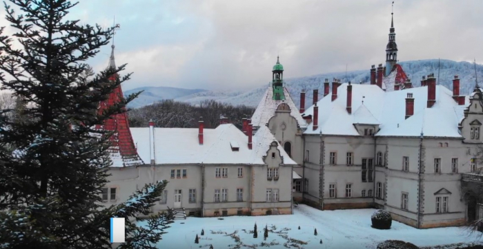 Відео дня: закарпатські палац Шенборнів та замок Паланок показали з квадрокоптера (ВІДЕО)