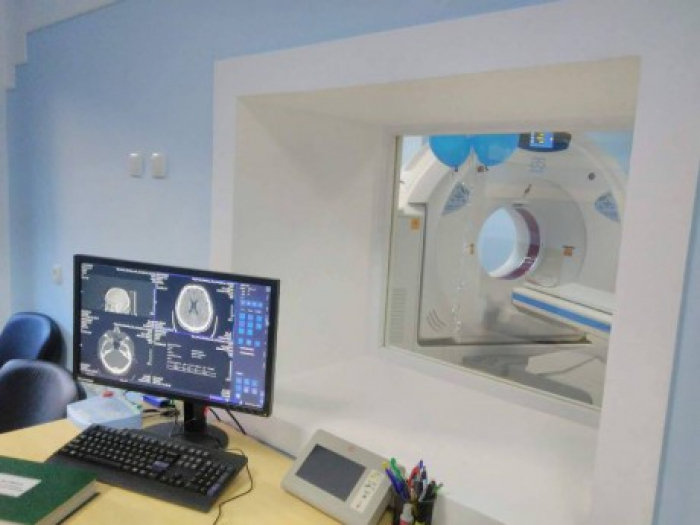 Сучасний комп'ютерний томограф отримала міська клінічна лікарня в Ужгороді