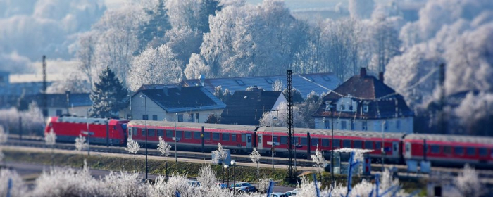 Укрзалізниця призначила додаткові рейси поїздів на зимові свята
