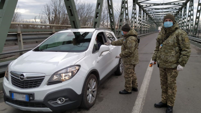 КПП на кордонах України і Європи поки що працюють без змін. Що далі?