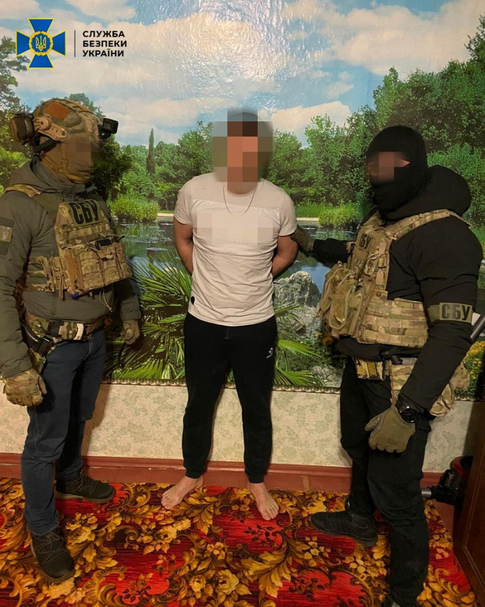 СБУ затримала організатора масштабної контрабанди героїну до Європи, що йшла через Ужгород