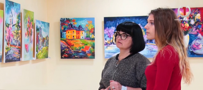 У Виноградові в оновленій галереї відкрити виставку художниці Гелени Матій