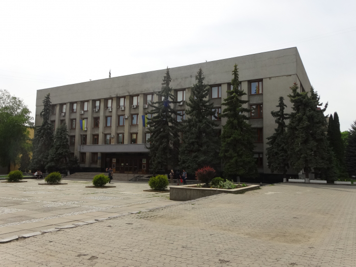 Відділ роботи зі зверненнями громадян та загальний відділ Ужгородської міськради призупиняють прийом громадян 