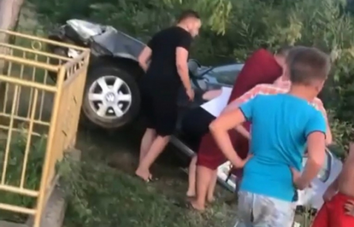 ДТП на Хустщині: автівка опинилася у кюветі