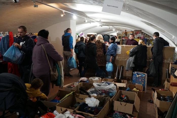 Протягом тижня в Ужгороді традиційно роздавали допомогу переселенцям