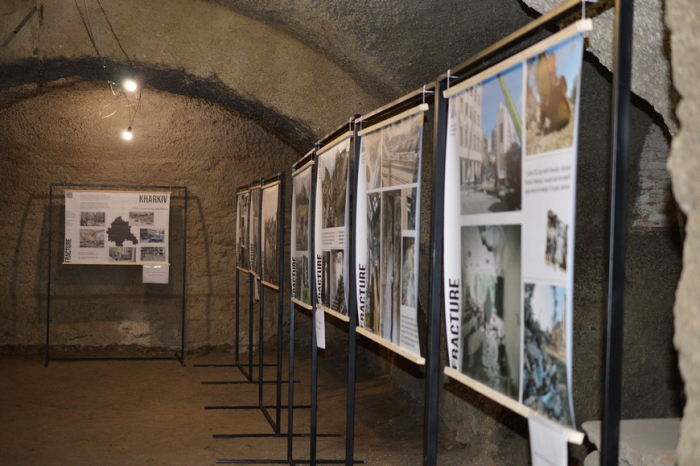 «Розлам. Харків»: благодійна документальна фотовиставка в Ужгородському замку