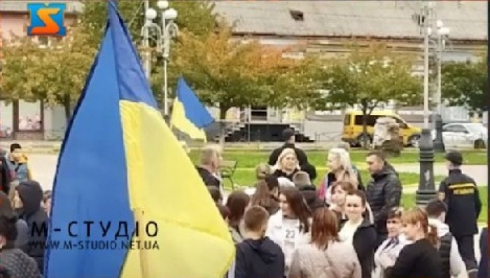 «Шаную воїнів, біжу за Героїв України»: на Закарпатті відбувся патріотичний забіг