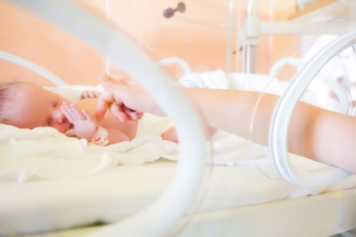 Недоношеність – не вирок: як виходжують передчасно народжених діток у Закарпатській ОДЛ