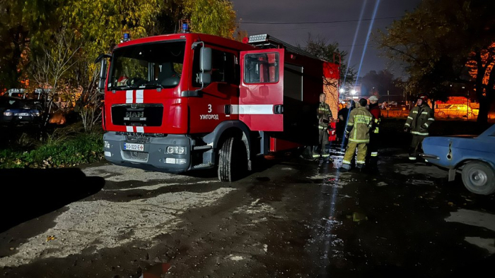 Пожежа в Ужгороді: одна людина загинула, троє отримали травми