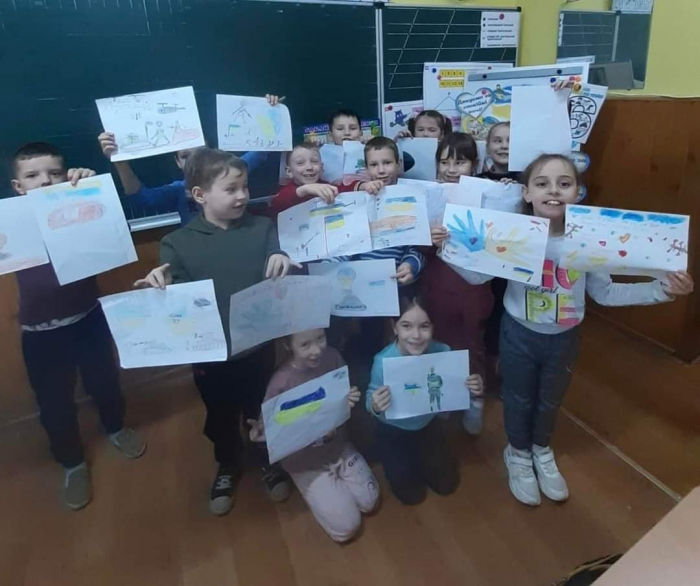 Ужгородські дітлахи долучилися до конкурсу дитячого малюнка «Я у безпеці з МВС»