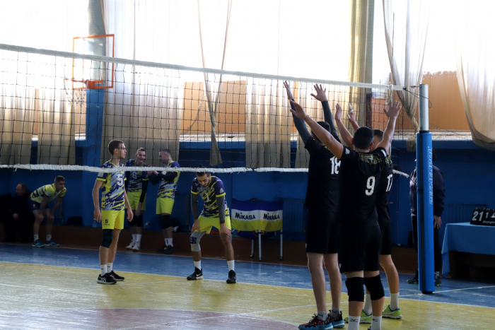 В ужгородському спорткомплексі «Юність» пройшов відкритий кубок з волейболу пам’яті Віктора Мартина (ФОТО)