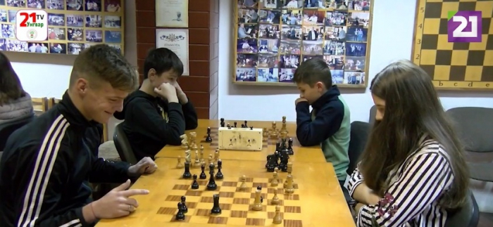 В Ужгороді триває турнір шахістів для внутрішньо переміщених осіб