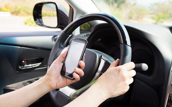 На дорогах Закарпаття оштрафували 648 водіїв, які за кермом говорили по мобільному