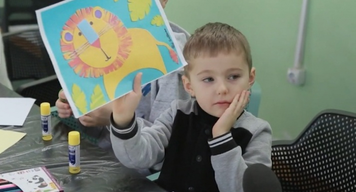 В Ужгороді відкрили дитячу локацію з творчими заняттями та фітнес-годинами для біженців від війни