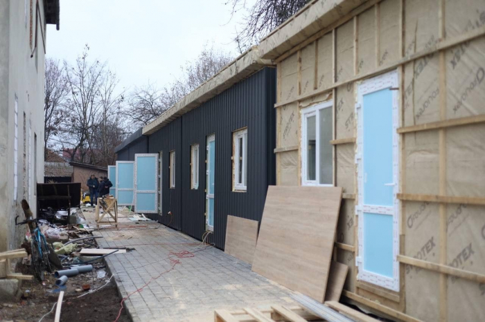 На Закарпатті готують 21 модульний будинок для переселенців