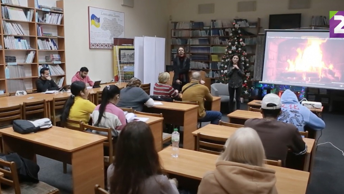 Етнографічно-містичні посиденьки влаштували в обласній бібліотеці в Ужгороді (ВІДЕО)
