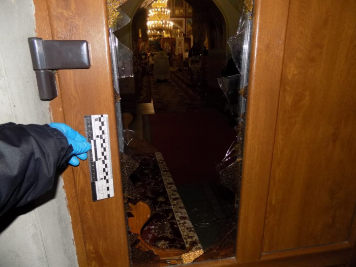 На Хустщині затримали чоловіка, який намагався обікрасти церкву (ФОТО)