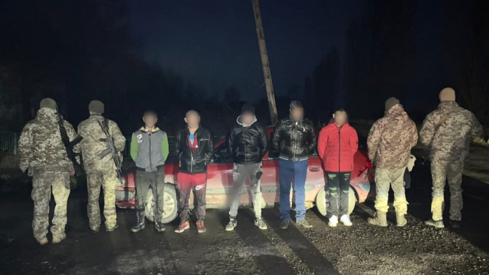 На Закарпатті за добу затримали 12 чоловіків, які намагалися незаконно потрапити до Словаччини