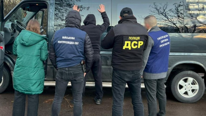 Трьох закарпатців підозрюють у організації незаконного перетину до Угорщини