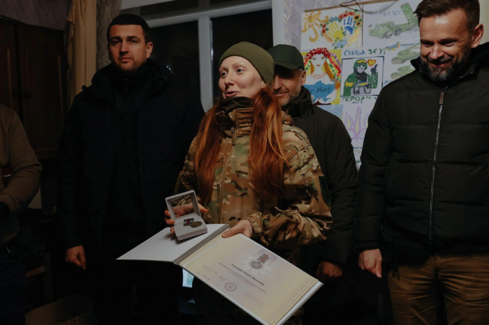 Спецпризначенцям поліції Закарпаття у зоні бойових дій вручили відзнаки Президента України

