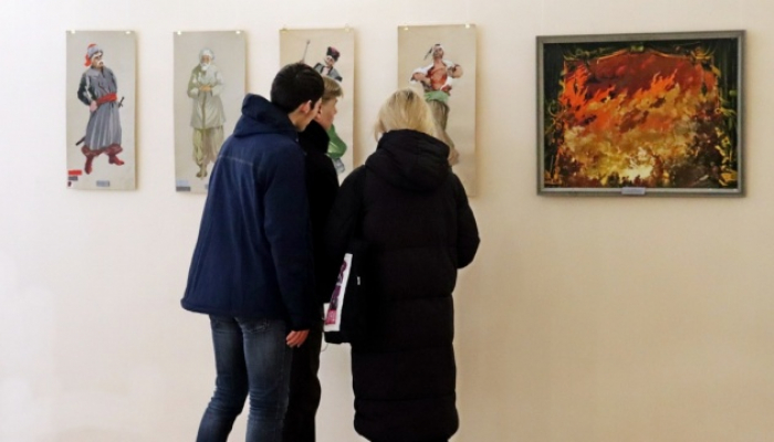 В Ужгороді відкрили виставку ескізів до постановки «Тараса Бульба» Харківської опери