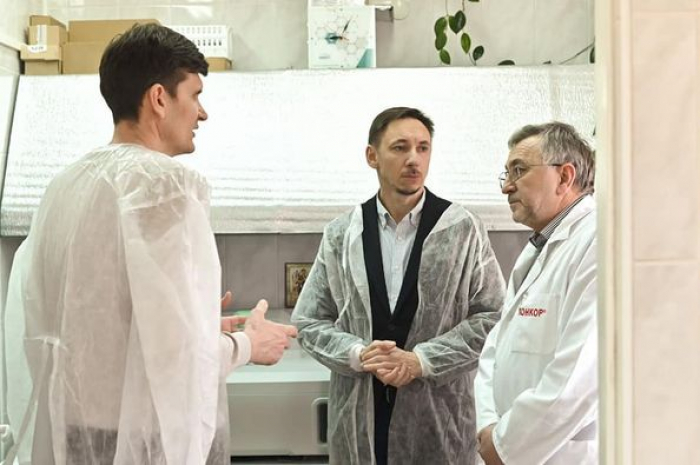 Обласний клінічний центр кардіології та кардіохірургії в Ужгороді отримав сучасний потужний аналізатор крові