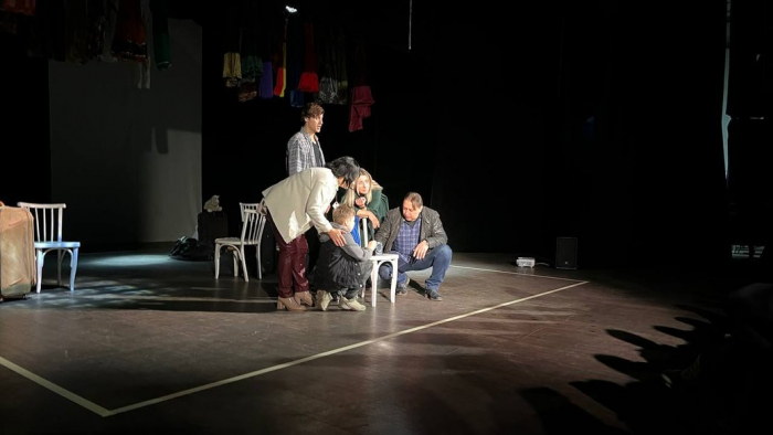 В Ужгороді показали виставу "Маріупольська драма" до річниці бомбардування Донецького театру

