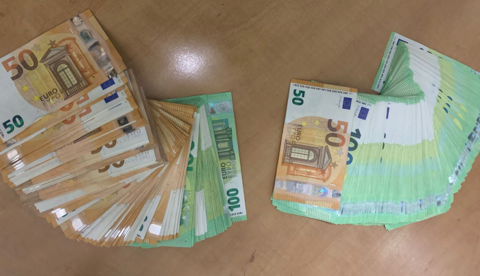 На кордоні зі Словаччиною закарпатські митники виявили у чеха валютні цінності на майже мільйон гривень