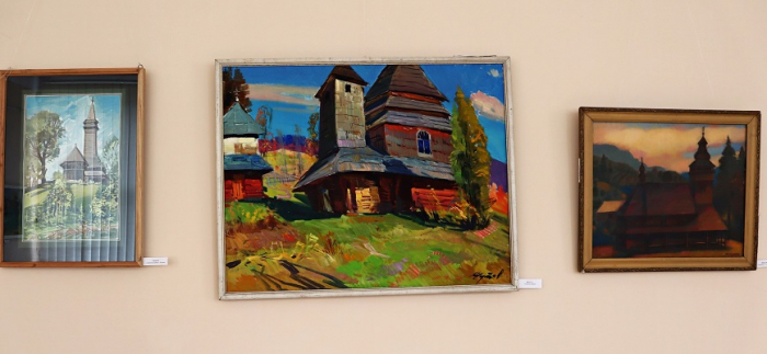 В Ужгороді представили виставку живопису «На Пасху до церкви» (ФОТО)