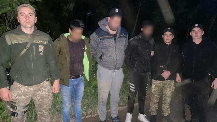 На Закарпатті затримали чотирьох іноземців за спробу незаконного перетину кордону
