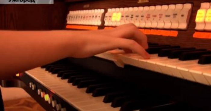 В Ужгородській музичній школі №1 уже десятиліття діє органний клас (ВІДЕО)