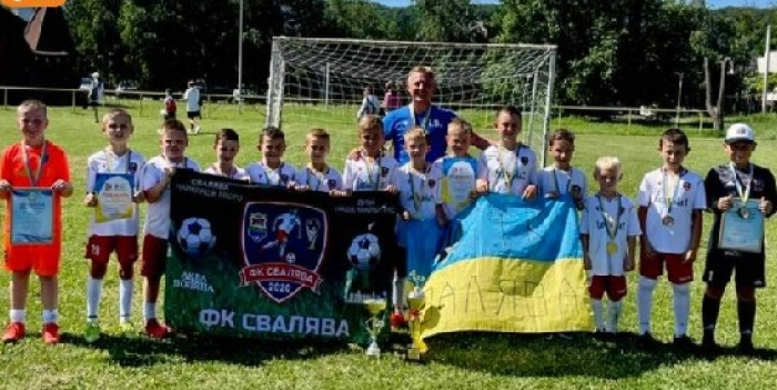 ФК «Свалява» привезли додому золото та бронзу з турніру до Дня Родини